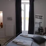 Le Scale Di Pietra