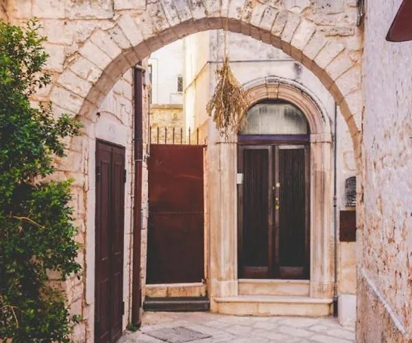 Le Scale Di Pietra 3* Конверсано